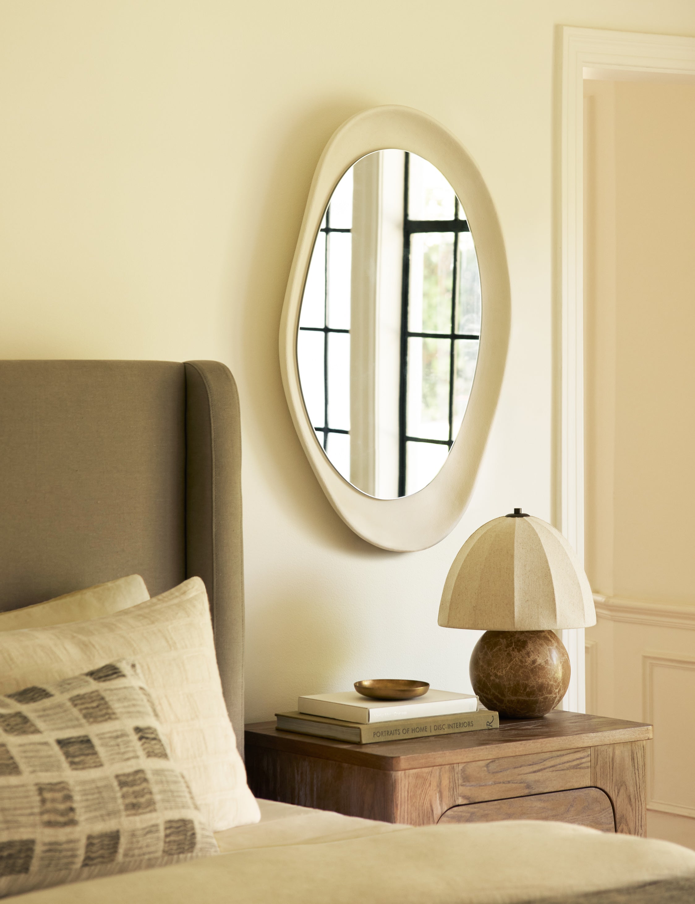 Izu Table Lamp